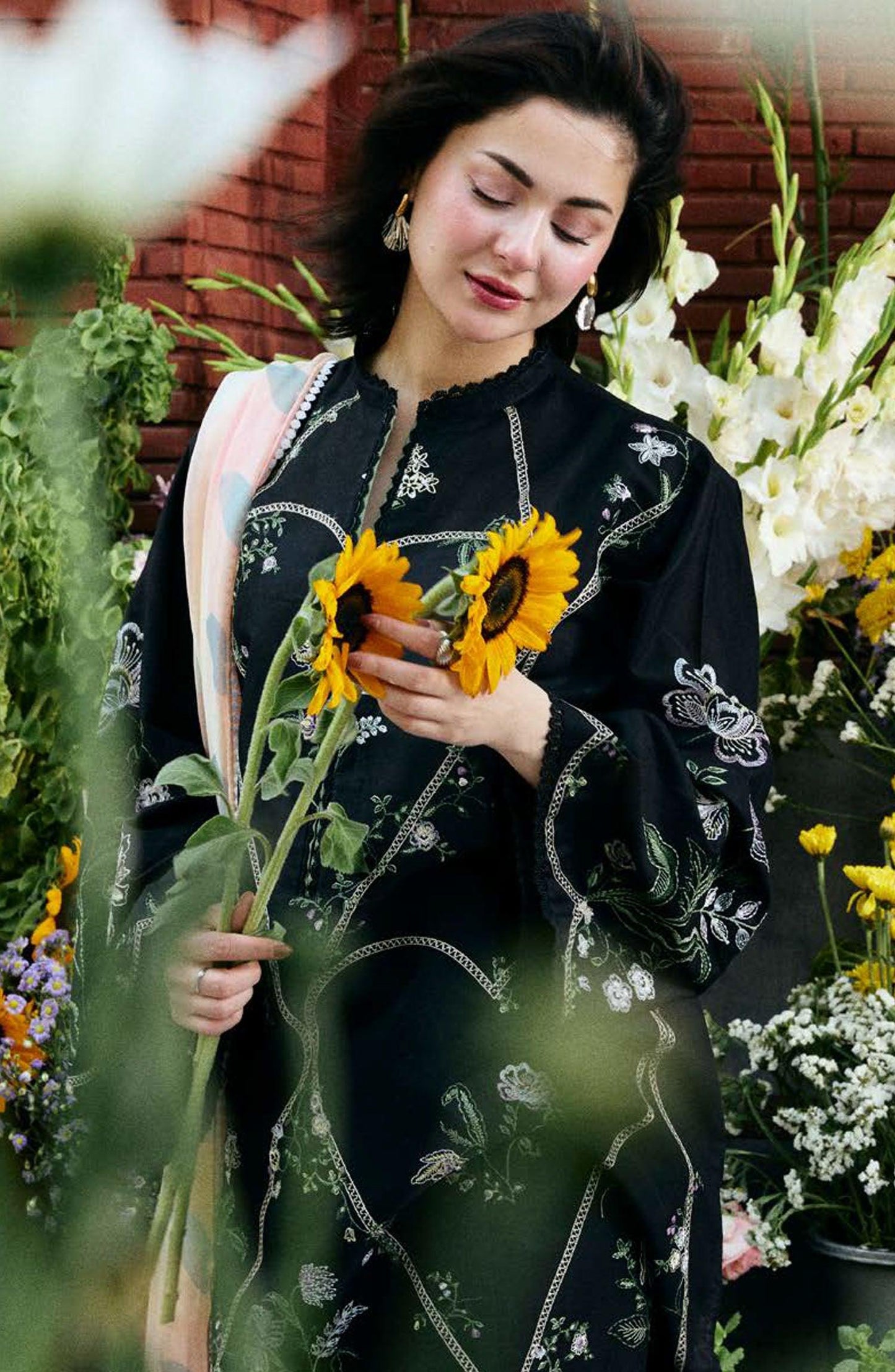 Dhanak Embroidered 3-PC Premium Unstitched Suit