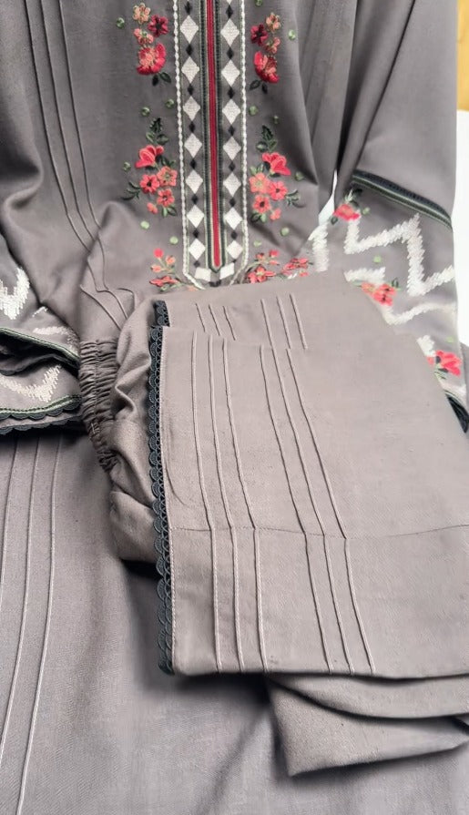 02-Piece Stitched Karandi Embroidered Suit