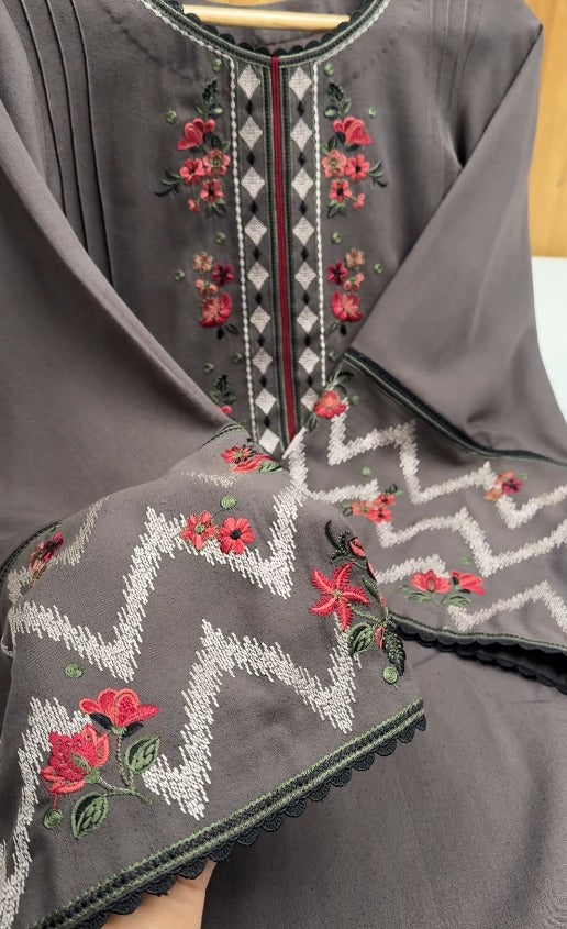 02-Piece Stitched Karandi Embroidered Suit